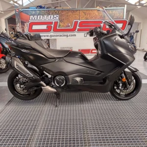 YAMAHA TMAX 560 AÑO: 2022. KM: 8520